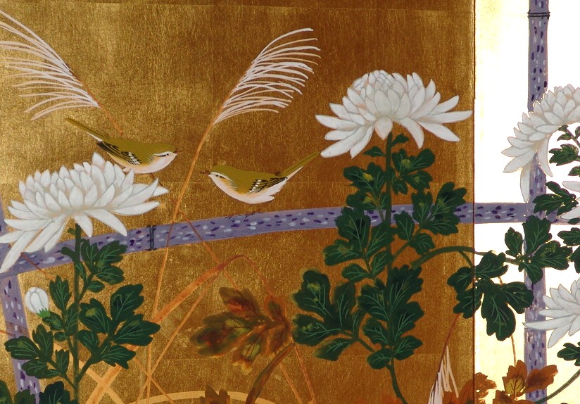 菊の花、すすきに二羽の鶯